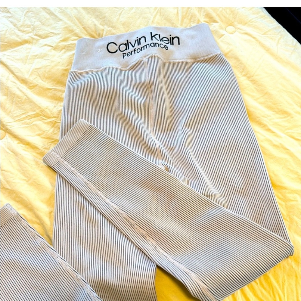 Calvin Klein Performance beige/black Ribbed Leggings